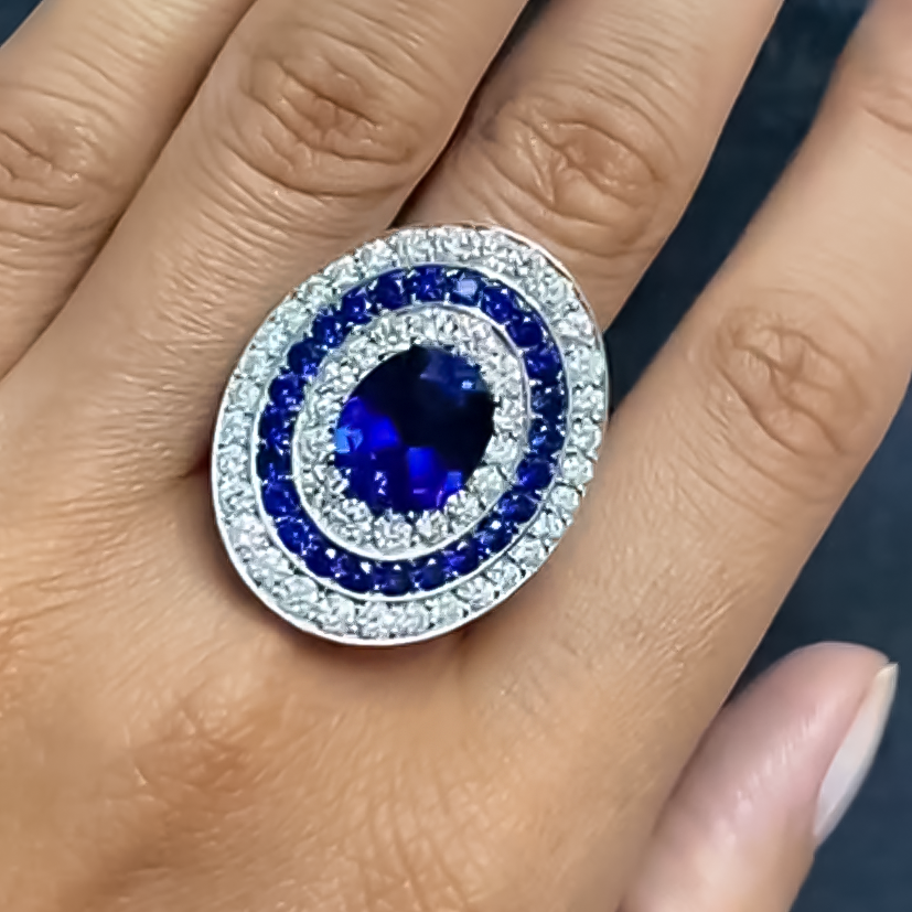 Elegant 3.5 ctw Oval Cut Sapphire Halo Pavé Ring -JOSHINY