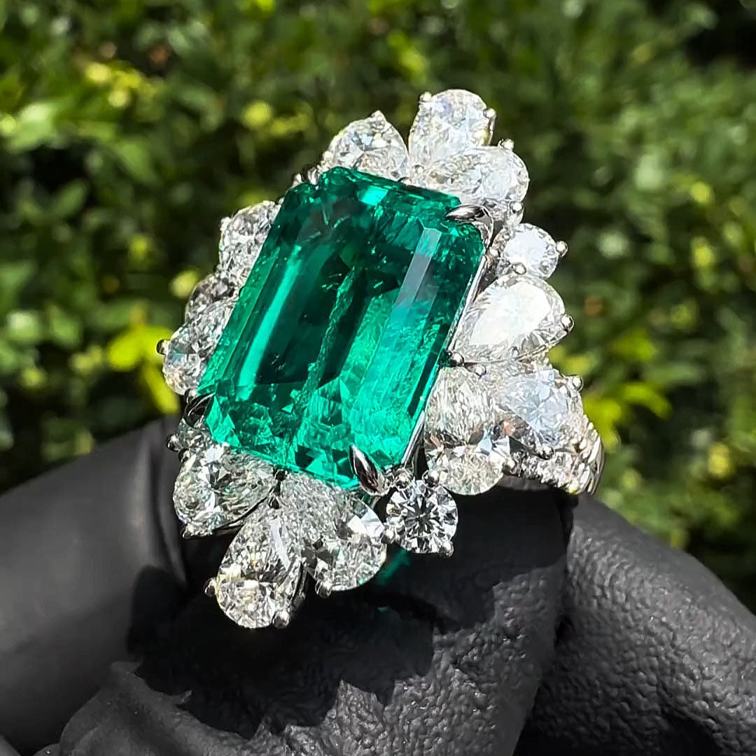 14.95ctw Emerald and Pear Gemstone Ring -JOSHINY