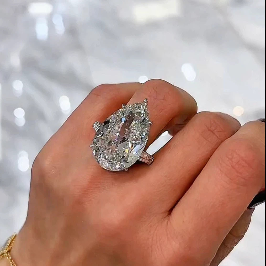 20Ct pear-shaped three-carat engagement ring-JOSHINY