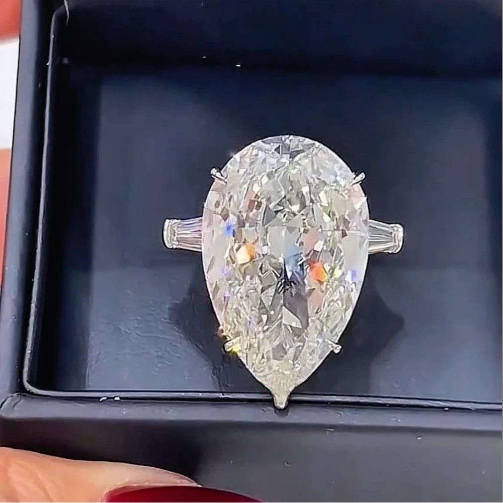 20Ct pear-shaped three-carat engagement ring-JOSHINY