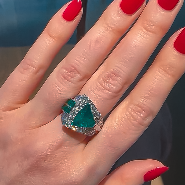 Unique 4 ctw Multi-Cut Emerald Vintage Ring -JOSHINY