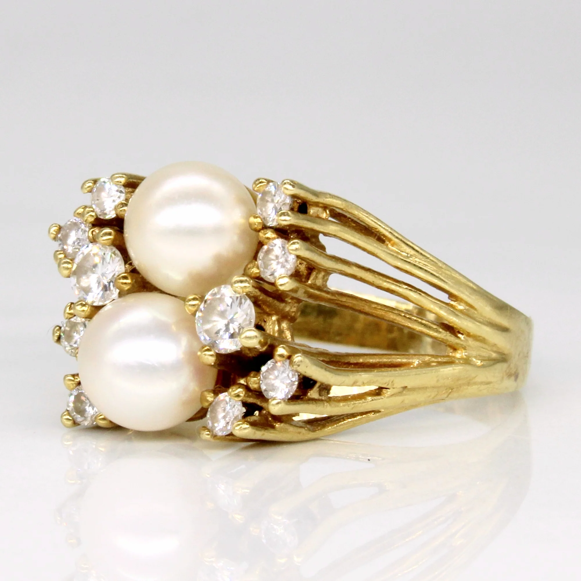 0.31ctw Pearl and Round Cut Gemstone Cocktail Ring -JOSHINY