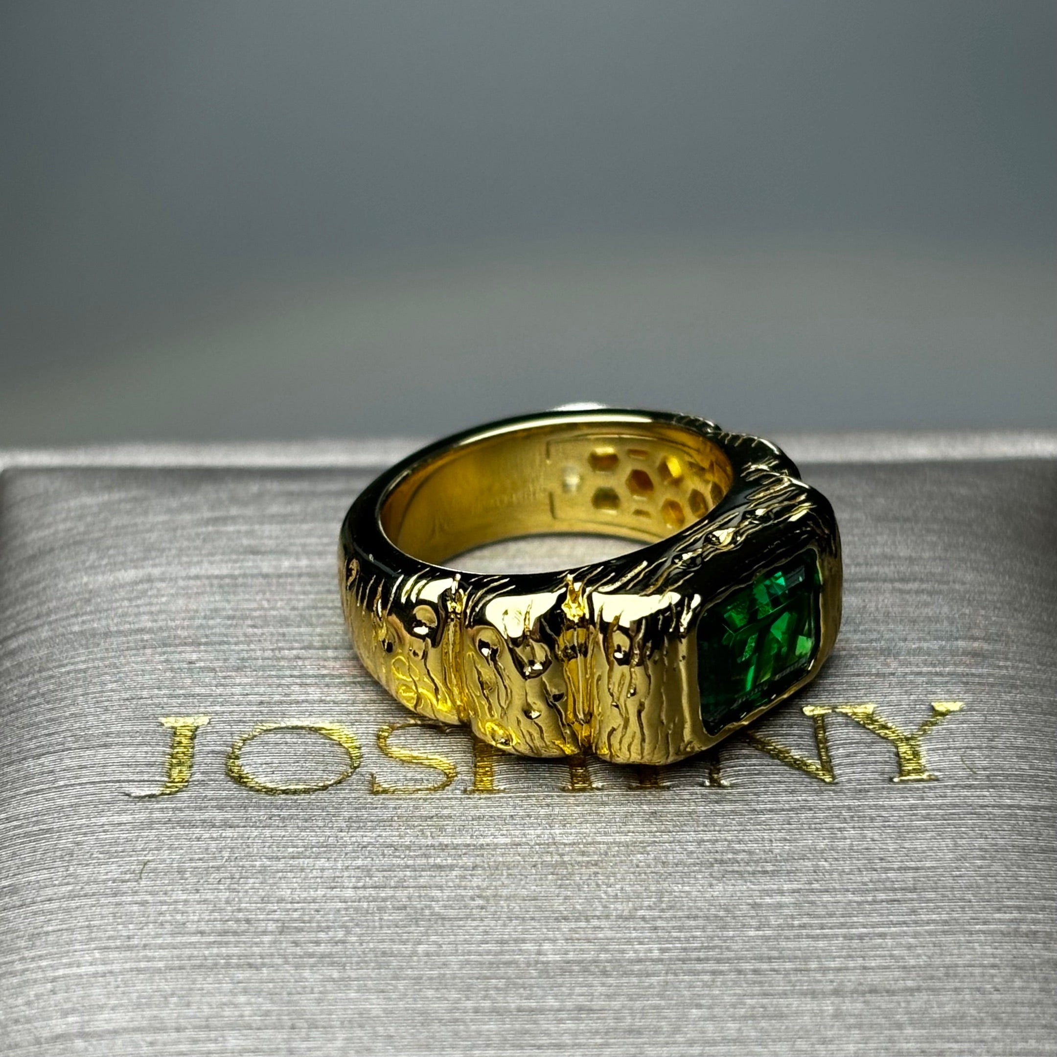 3Ctw Vintage Men's Emerald Ring-JOSHINY