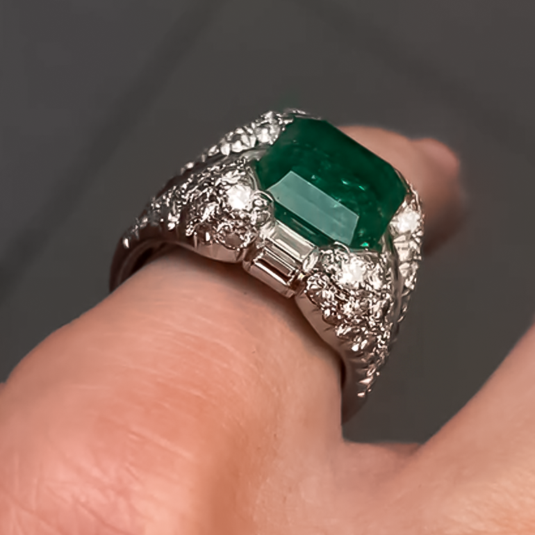 Gorgeous 8 ctw Emerald & Baguette & Round Cut Emerald & White Gemstone Ring -JOSHINY