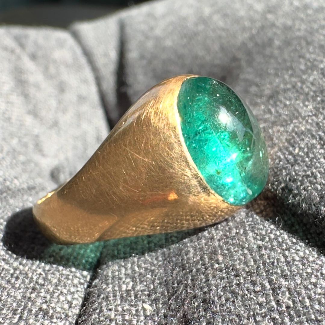 12ct Emerald Cabochon Ring -JOSHINY