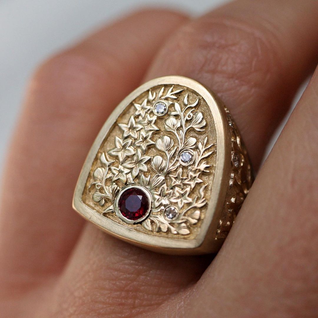 1.0ctw Hand Carved Ruby Gold Ring -JOSHINY