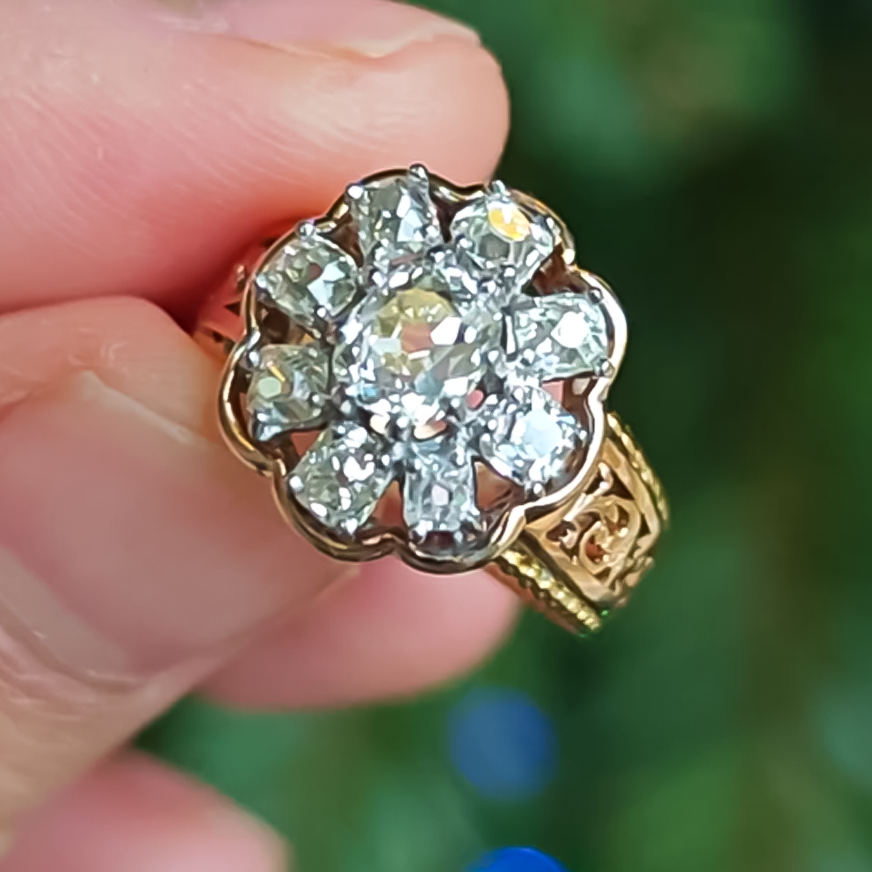 Vintage 1.5 ctw Round Cut White Stone Engagement Ring -JOSHINY