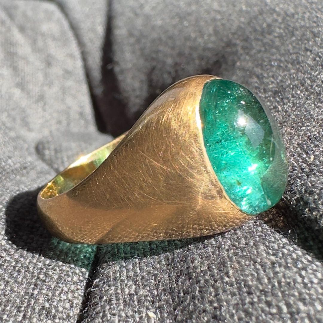 12ct Emerald Cabochon Ring -JOSHINY