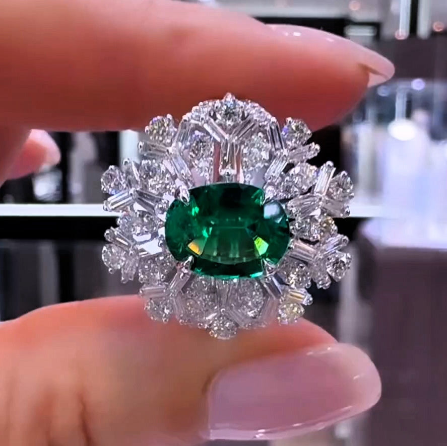 6.0ctw Oval Cut Emerald Snowflake Shape Gemstone Ring -JOSHINY