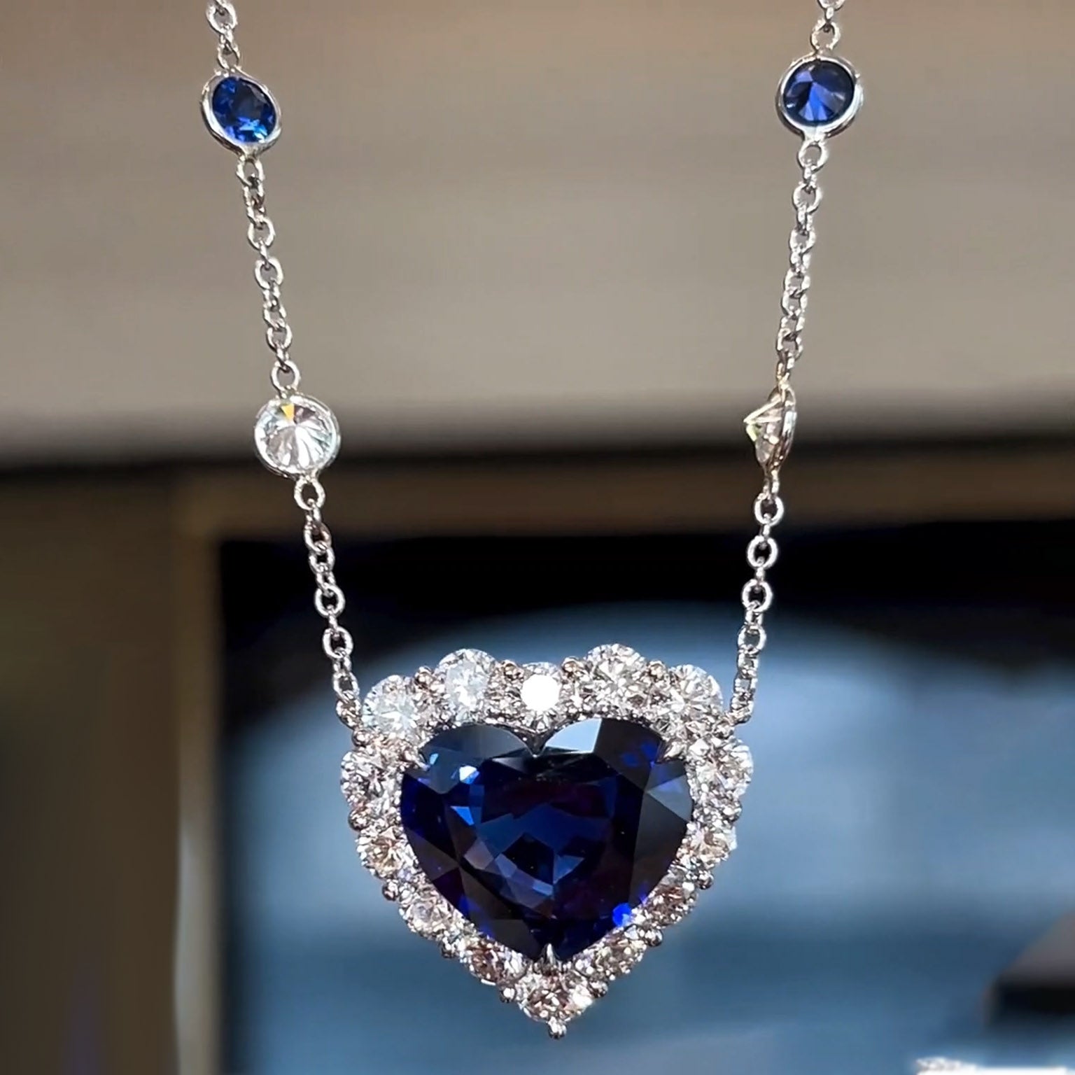 9.0ct Heart Blue Gemstone Pendant Necklace -JOSHINY