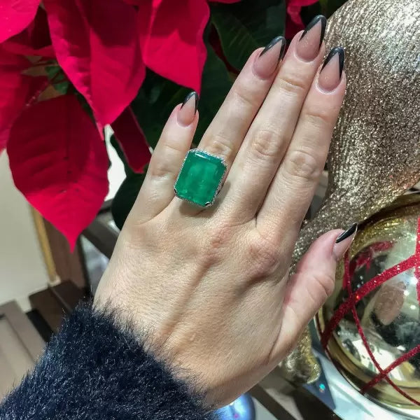 14 ctw Vintage Emerald Ring