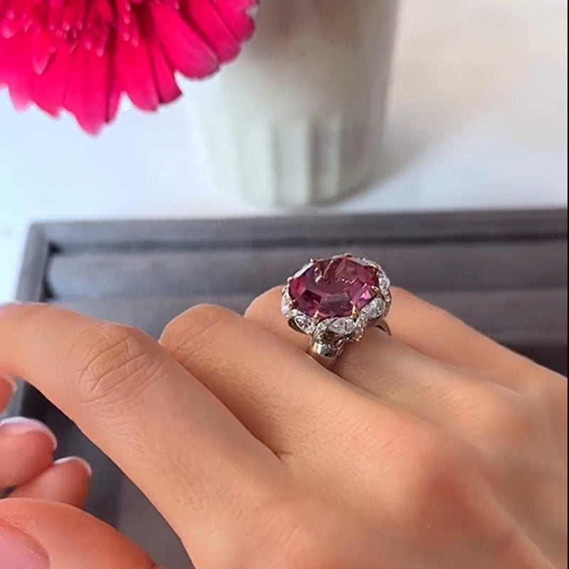 16 cts Hexagon Cut reddish-pink Engagement Ring