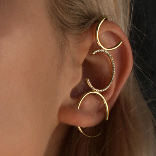 Simple Design Round Cut White Gemstone 3C Single Earrings