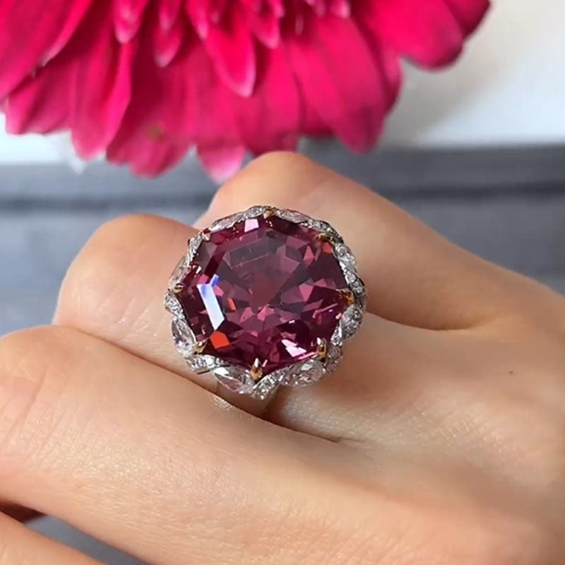 16 cts Hexagon Cut reddish-pink Engagement Ring