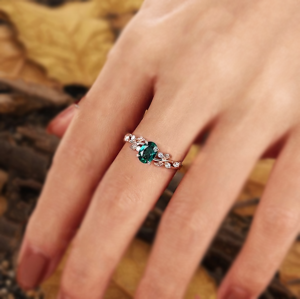 2.5 ctw Oval Cut Emerald Twisting Vine Ring