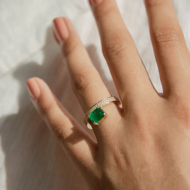 2 ctw Personalized Emerald Ring & Round Cut White Gemstone Opening Ring