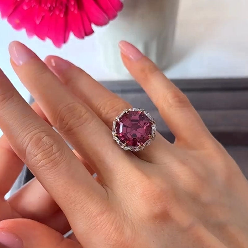 16 cts Hexagon Cut reddish-pink Engagement Ring