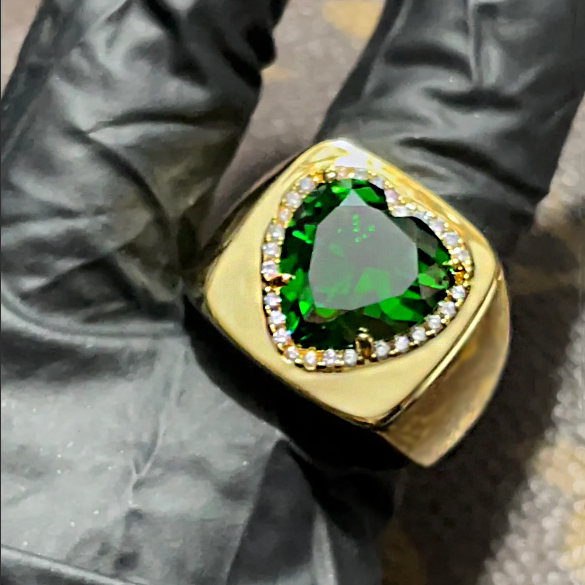 3ctw Punk Emerald Heart Cut Ring