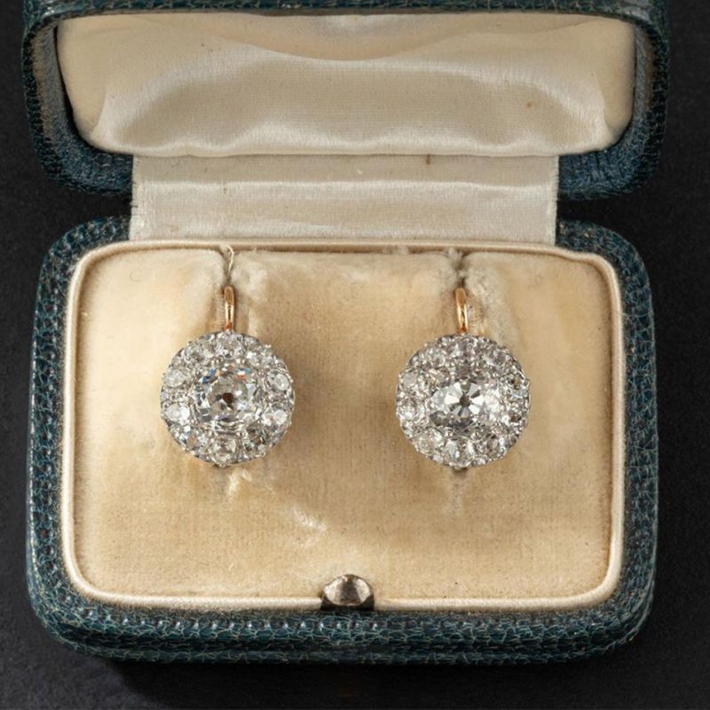 4.5ctw Cushion Cut Vintage White Gemstone Drop Earrings