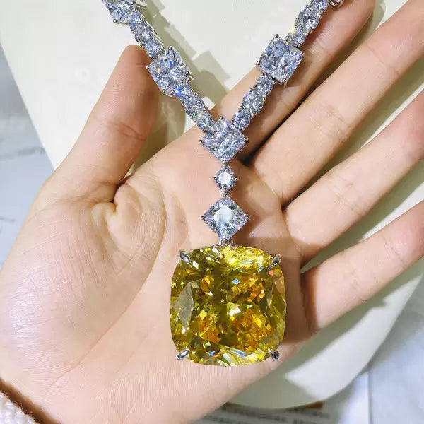 120ctw Fashion Cushion Cut Yellow And Emerald Gemstone Necklace